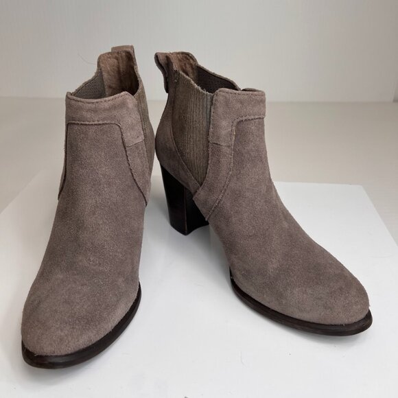 Ugg Bootie Women 10 Leather Suede Pull On Strap Heel Ankle Work Party Core Ex - Picture 1 of 15